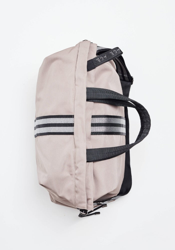 View from top of the ACE Tote Bag color Taupe made with ECONYL® regenerated nylon