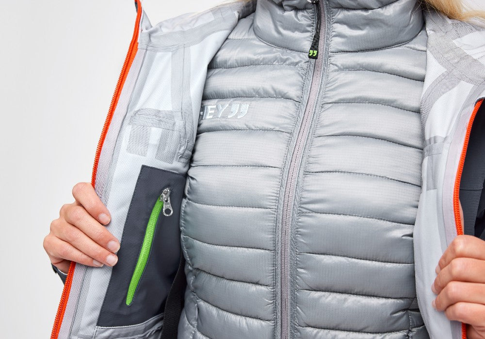 Inside detail of the Steamboat Shell Hey Sport color Grey made with ECONYL® regenerated nylon