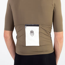 Charger l&#39;image dans la galerie, Back view of the Angry Pablo EarthTone Riding Jersey color Woodland made with ECONYL® regenerated nylon
