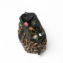 Charger l&#39;image dans la galerie, Side view of the ACE Cosmetic Bag color Leopard made with ECONYL® regenerated nylon full
