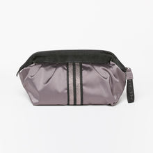 Charger l&#39;image dans la galerie, ACE Cosmetic Bag color Mauve made with ECONYL® regenerated nylon
