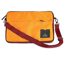 Load image into Gallery viewer, Cerveau laptop sleeve padded with straps 16&#39;&#39;
