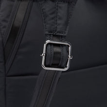 Charger l&#39;image dans la galerie, Detail of the Pacsafe Citysafe CX Anti-Theft Backpack color Black made with ECONYL® regenerated nylon
