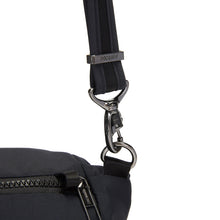 Charger l&#39;image dans la galerie, Detail of the Pacsafe Citysafe CX Anti-Theft Convertible Backpack color Black made with ECONYL® regenerated nylon
